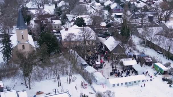 Kerstmarkt Winter Snow Village Bewolkt Duitsland Panorama Baan Drone Drone — Stockvideo