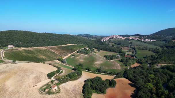 Casa Pueblo Paisaje Otoño Toscana Italia Drone Panorama Vista General — Vídeo de stock