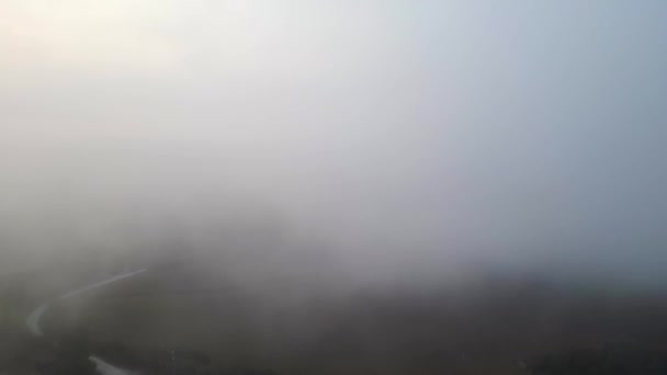Gündoğumu Sabahı Sisi Talya Nın Sonbaharda Toskana Manzarası Görüntüsü Alçalıyor — Stok video