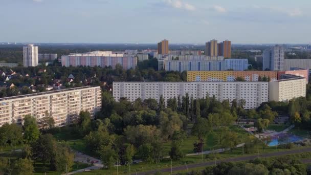 Prefabrykowany Kompleks Mieszkaniowy Budowa Systemu Panelowego Berlin Marzahn Niemcy Europa — Wideo stockowe