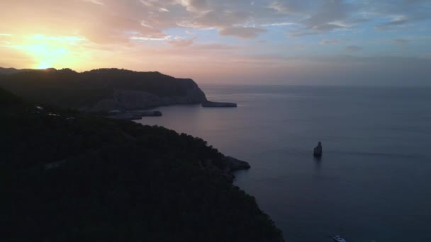 Mountain Sunset Kleurrijke Cloud Island Ibiza 2023 Dolly Links Drone — Stockvideo