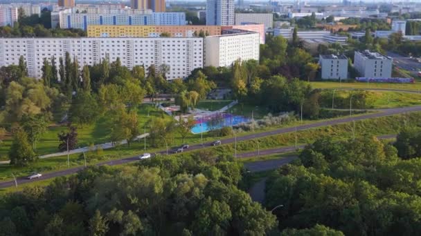 Kompleks Perumahan Sistem Panel Membangun Berlin Marzahn Jerman Musim Panas — Stok Video