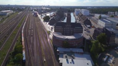 Westhafen Berlin Endüstrisi şehir limanı. İHA. Yüksek kalite 4K görüntü aktarımı