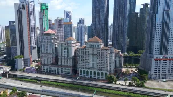 Modern Híd Kuala Lumpur Város Felhőkarcoló Széles Pályára Állító Drón — Stock videók