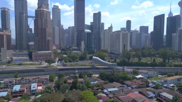 Arranha Céu Moderno Cidade Kuala Lumpur Drone Grande Visão Geral — Vídeo de Stock