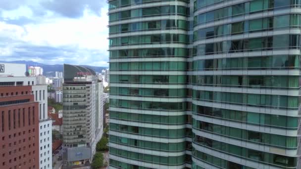 Distrito Financeiro Kuala Lumpur Skyscraper Rotação Para Drone Esquerdo Imagens — Vídeo de Stock