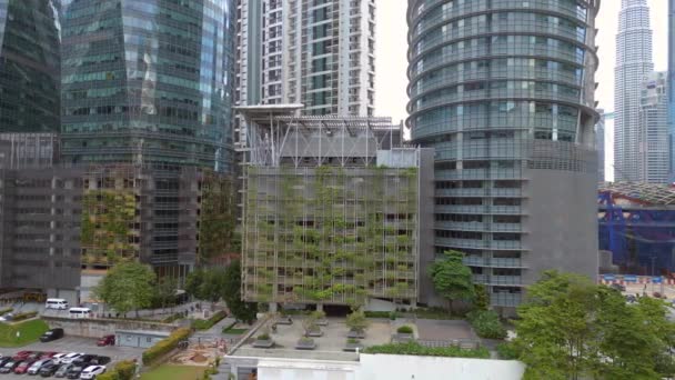 Distrito Financeiro Kuala Lumpur Skyscraper Dolly Drone Direito Imagens Alta — Vídeo de Stock