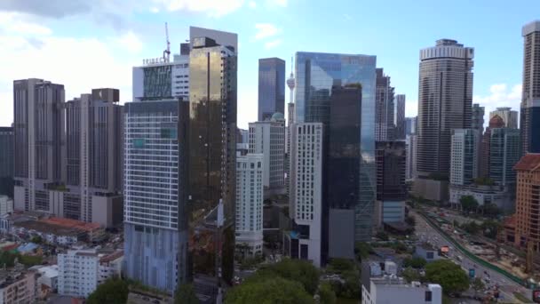 Pusat Kota Kuala Lumpur Asia Metropolis Menerbangkan Pesawat Tanpa Awak — Stok Video