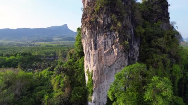 Manzara Kayalık Dağları Krabi Ormanı Yükseliyor Yüksek Kalite Görüntü — Stok video