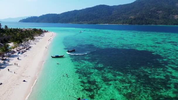 Tyrkysově Modrý Moře Thai Pláž Skalnatý Ostrov Dolly Opustila Dron — Stock video
