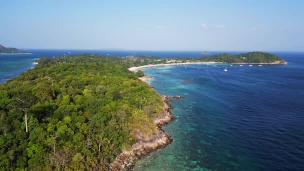Skalní Osamělá Písečná Pláž Thajsku Přehled Panorama Dron Vysoce Kvalitní — Stock video
