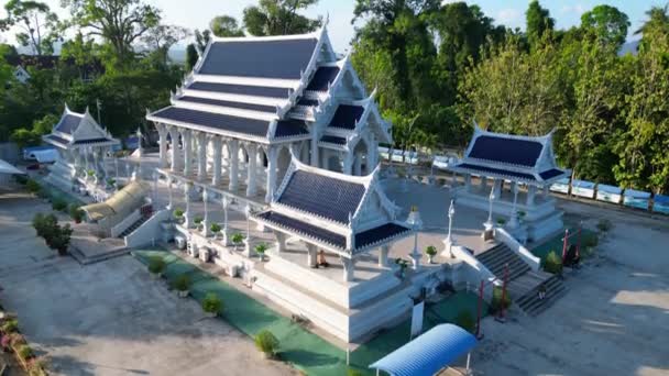 Rampa Velocidad Hyperlapse Motionlapse Timelapse Shot Serene Thai Temple Tropical — Vídeo de stock