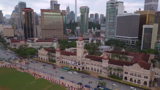 Dataran Merdeka Nın Royal Selangor Kulübü Kuala Lumpurs Modern Gökyüzüne — Stok video