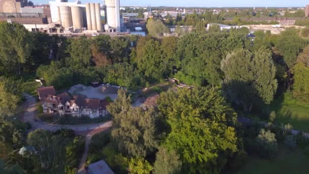 Berlijn Heeft Het Pretpark Verlaten Vlieg Achteruit Drone Hoge Kwaliteit — Stockvideo