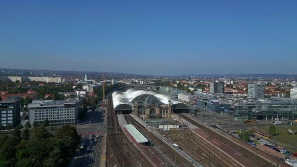 Station Dresden Stedelijk Landschap Dalende Drone Drone Schot Vangen Van — Stockvideo