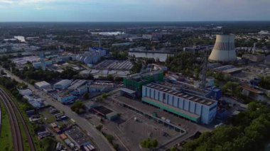 Atık yakma tesisi, yeni enerji kaynaklarına atık, atmosferi kirletmek ve iklim değişikliğine katkıda bulunmak. hız rampası hiper hareket zaman aşımı 