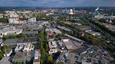 Berlin Spandau, Almanya 'daki BMW Motor fabrikasının hava manzarası. Hız rampası hiper hareket zaman aşımı sineği ileri it 