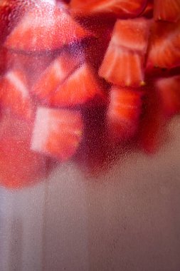 Soğuk suda çilek dokusu
