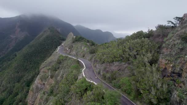 Vidéo Vue Des Drones Paysage Aberrant Montagnes Routes Avec Des — Video