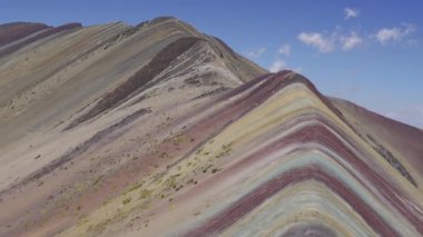 4k video, renkli Gökkuşağı Dağı veya Montana Siete Colores, Cuzco, Peru manzarası