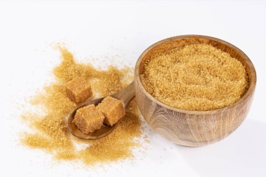 Kristaller ve rafine edilmemiş kahverengi şeker küpleri Saccharum officinarum