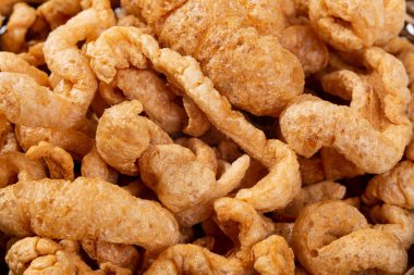 Lezzetli Atıştırmalıklar - Çıtır Domuz Çıtırları; Susuz Domuz Derisi.