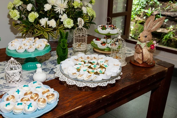 Receptiezaal Ingericht Voor Sociale Evenementen Desserttafel Voor Gasten — Stockfoto