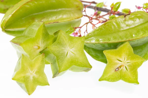Fruta Estrella Carambola Verde Averrhoa Carambola Foto Sobre Fondo Blanco — Foto de Stock
