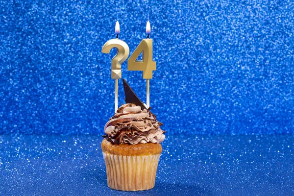 생일이나 기념일을 기념하는 번호를 케이크 Question Mark — 스톡 사진