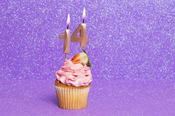 Cupcake Mit Zahl Zur Feier Des Geburtstages Oder Jahrestages Zahl — Stockfoto
