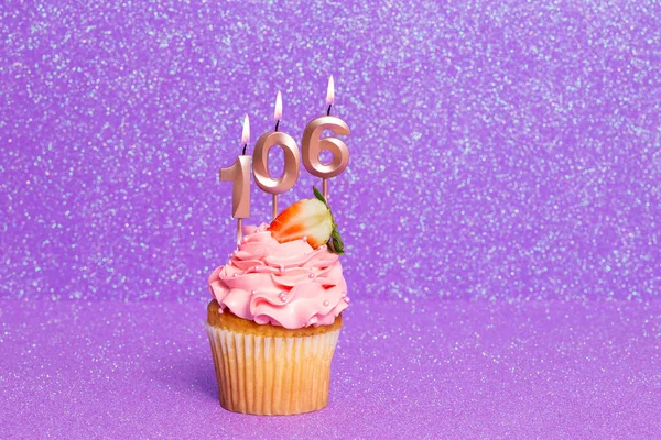 Cupcake Con Numero Celebrazione Del Compleanno Dell Anniversario Numero 106 — Foto Stock