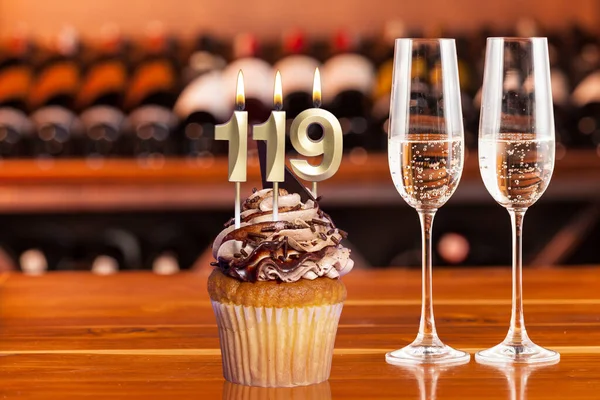 생일이나 기념일 을축하 번호를 붙이는 케이크 119 — 스톡 사진