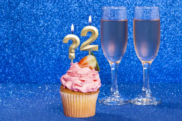 Cupcake Mit Zahl Für Geburtstagsfeier Oder Jubiläum Fragezeichen Und Zahl — Stockfoto