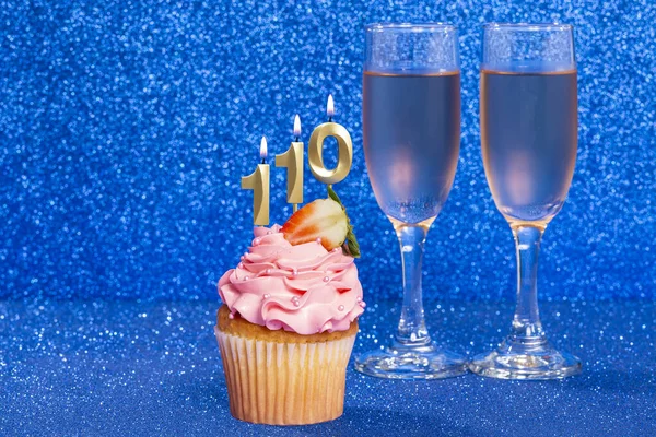 Cupcake Com Número Para Comemoração Aniversário Aniversário Número 110 — Fotografia de Stock