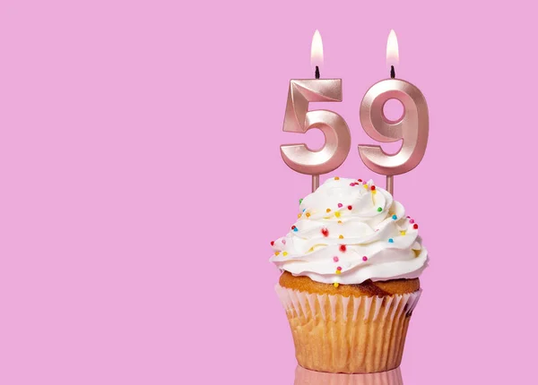 Τούρτα Γενεθλίων Τον Αριθμό Κεριού Ροζ Φόντο — Φωτογραφία Αρχείου