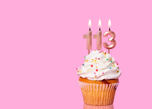 Bolo Aniversário Com Número Vela 113 Fundo Rosa — Fotografia de Stock