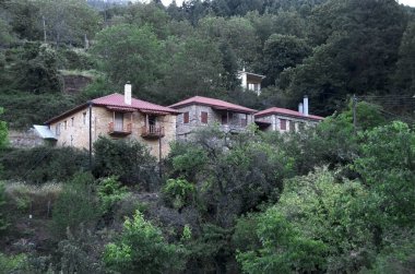Zarouhla köyündeki evler. Acahia, Yunanistan. Yunan manzaraları