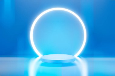 Ürün sunumu için fütüristik tarzda soyut arka plan ve geometrik mavi podyum platformu. 3 Boyutlu Resim Çizimi.