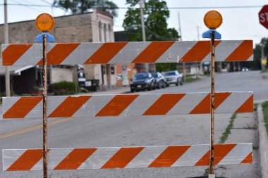 Burlington, Wisconsin 'de Orange ve White Barricade Block Yolu. Yüksek kalite fotoğraf
