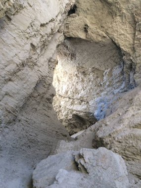 Anza Borrego Eyalet Parkı 'ndaki Arroyo Tapiado Çamur Mağaraları' nı keşfediyorum. Yüksek kalite fotoğraf