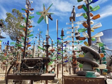 Şişe Ağacı Çiftliği, California 'daki Tarihi Yol 66. Yüksek kalite fotoğraf