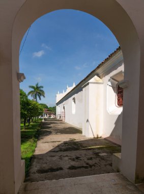 El Viejo Bazilikası 'nın bir tarafına bak.