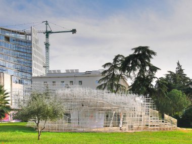 Tiran 'da sanatsal yapı Reja 