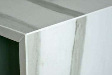 Seramik atölye: atölye ve dikey duvar (jamb)