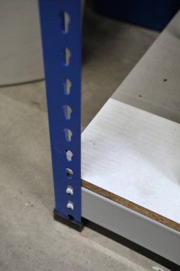 Otomatik montaj tezgahı için metal bacaklar..