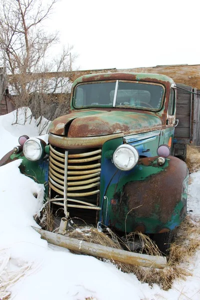 Snow Bound Abandoned Rusted Farm Truck — Stock Photo, Image