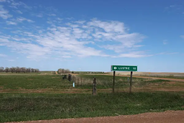 Missouri Nehri yakınlarındaki Montana çorak toprakları.