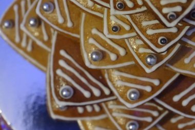 Noel zencefilli kurabiye süslemesi.