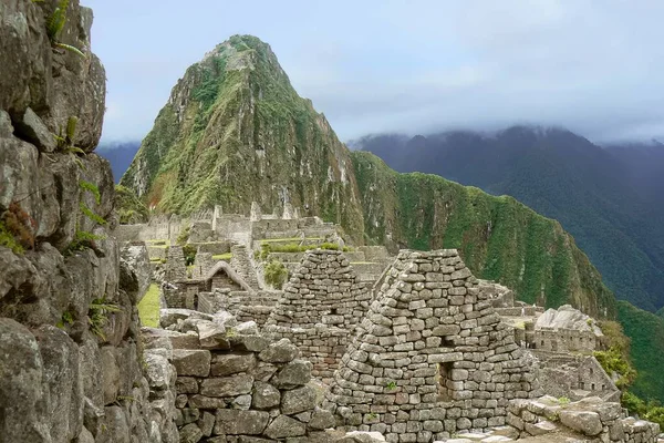 Machu Picchu Ancient Inca Ruins Mountain Backdrop Peru Landmark South — Stock Photo, Image