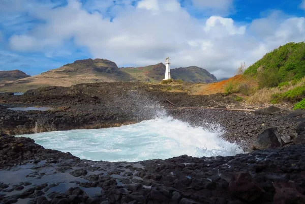 Waves Crashing Rocky Shore Kukii Point Lighthouse Background Kalapaki Kauai — Stock Photo, Image